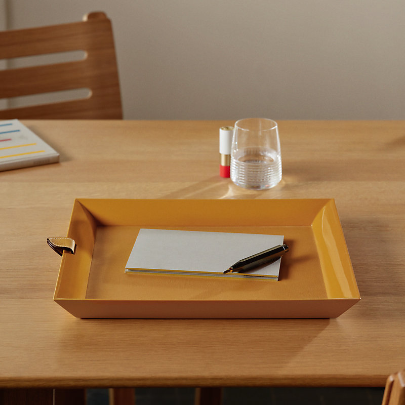 HERMES エルメス　グリーン　トレー　小皿 Atrium tray, small model - Green | Hermès USA